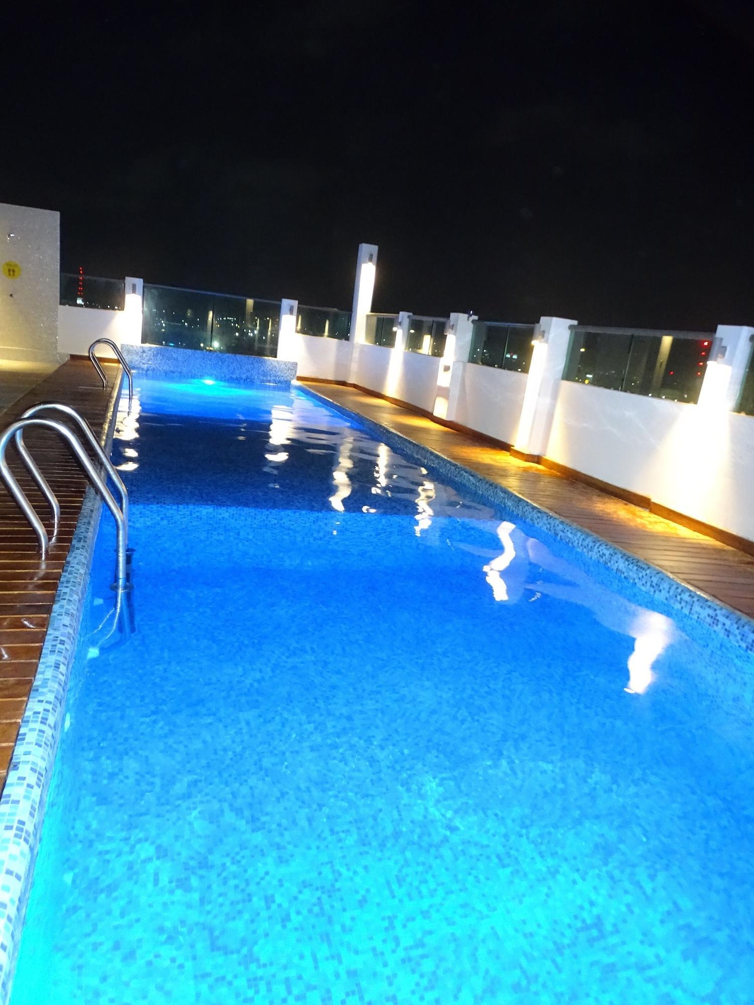 Hotel Kavia Plus Cancún Extérieur photo